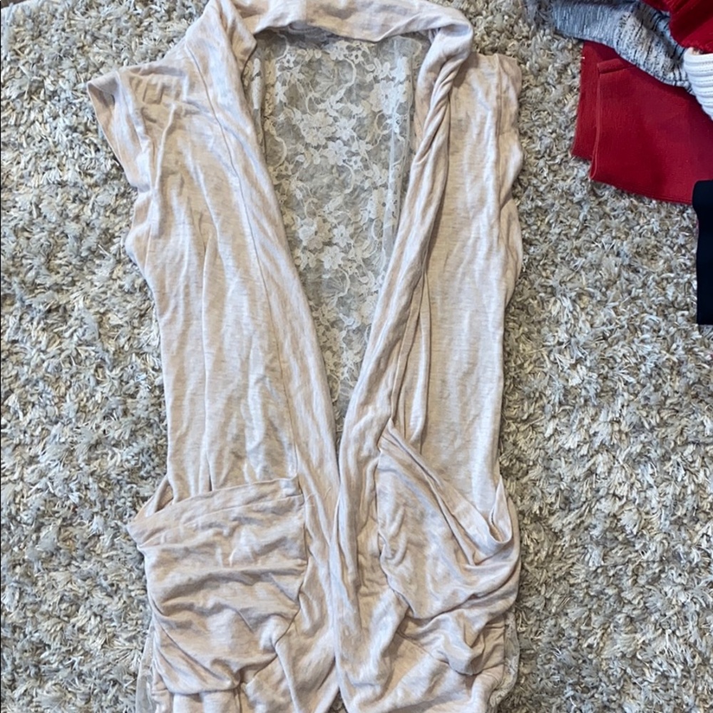 Shortsleeved cardigan